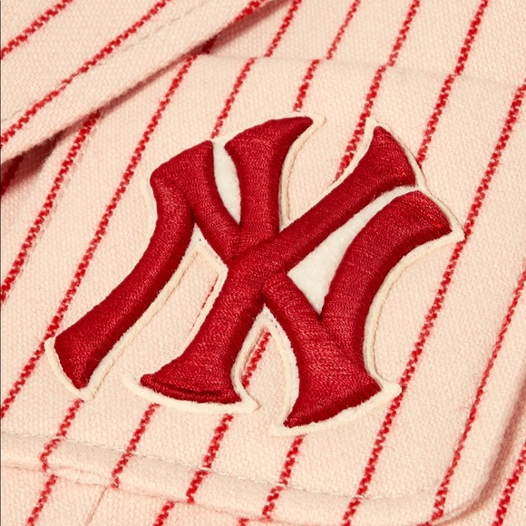 GUCCI New York Yankees Striped Blazer - Picture 7 of 8